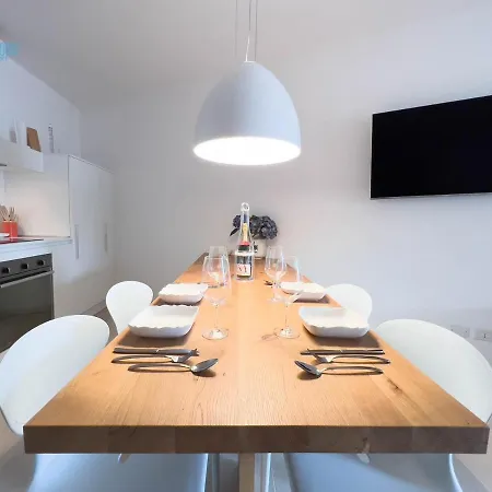Porto San Rocco Tirabora Short Rent Apartment
